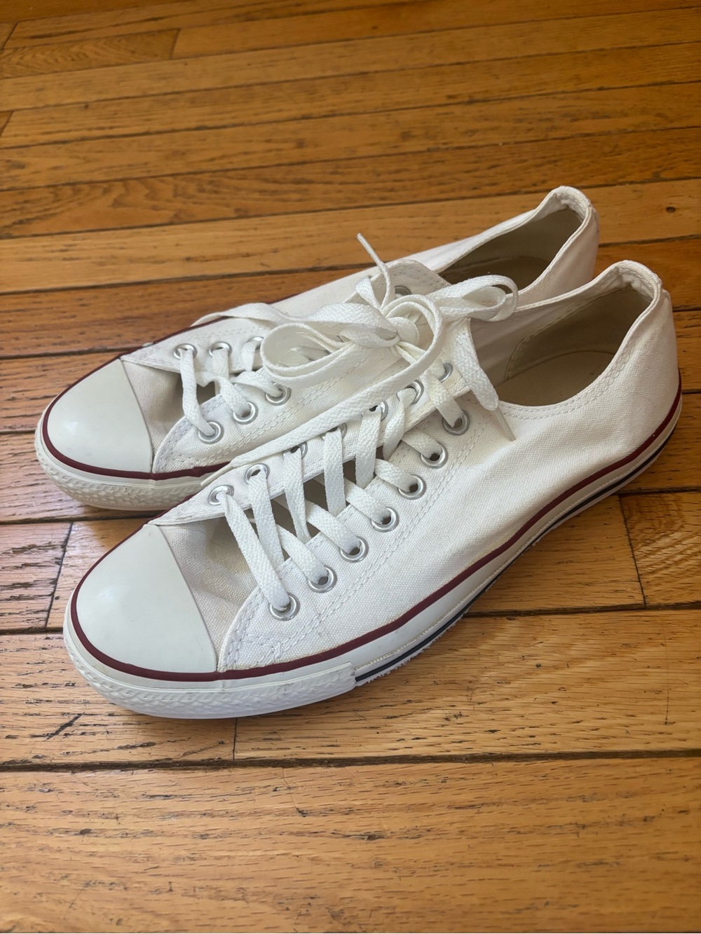Converse Classic White Canvas Low-Top Sneakers Unisex